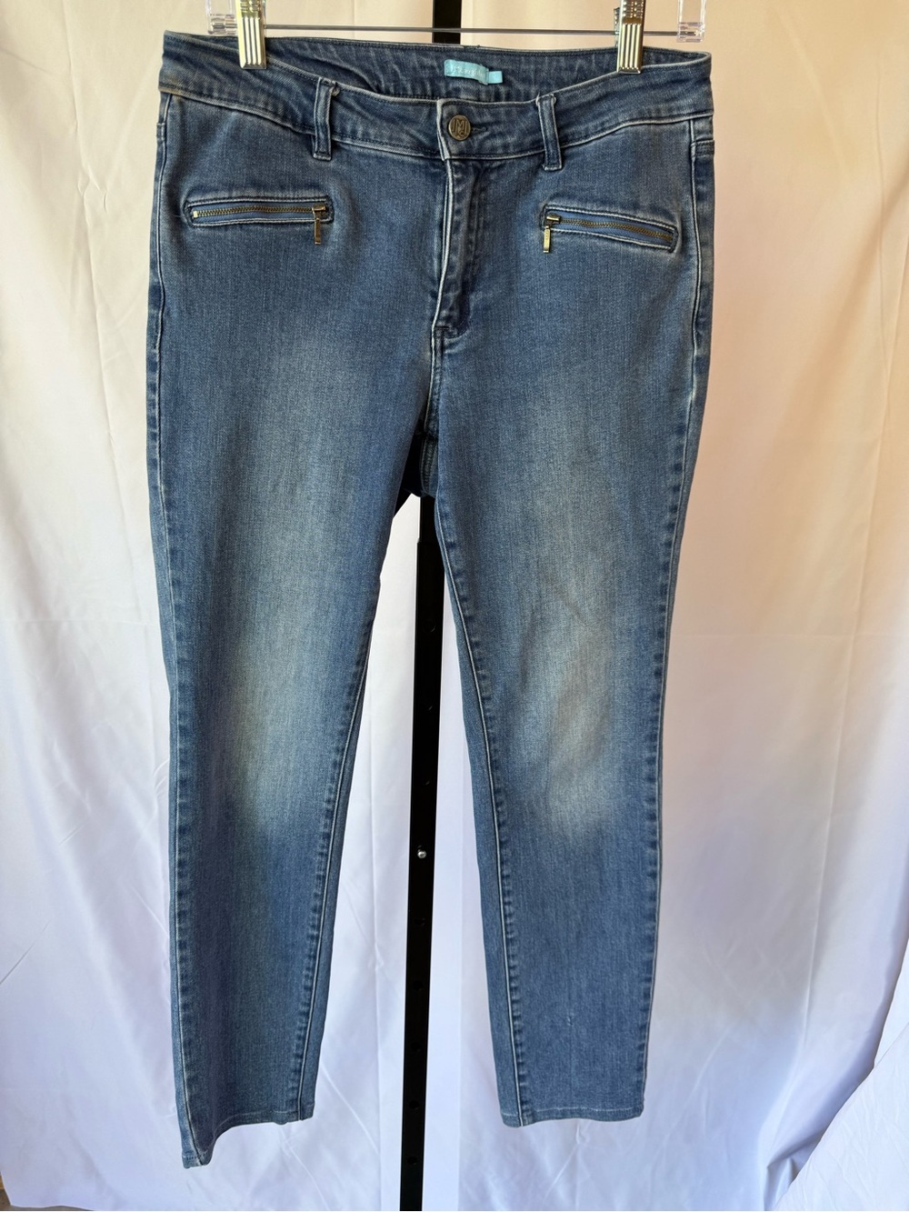 J.McLaughlin women’s 6 jeans zipper accent front pockets light wash 27” inseam